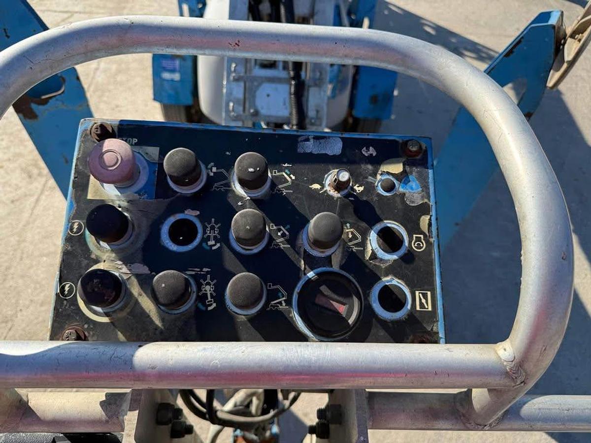 Used GENIE TZ 50 TRL MOUNTED AERIAL LIFT