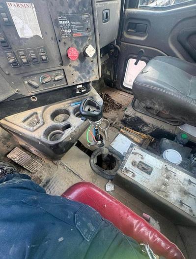 Used 1999 INTERNATIONAL 4,000 GALLON WATER TRUCK