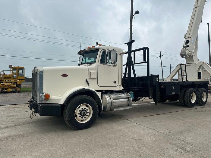 Used 2001 PETERBUILT 357 CRANE TRUCK