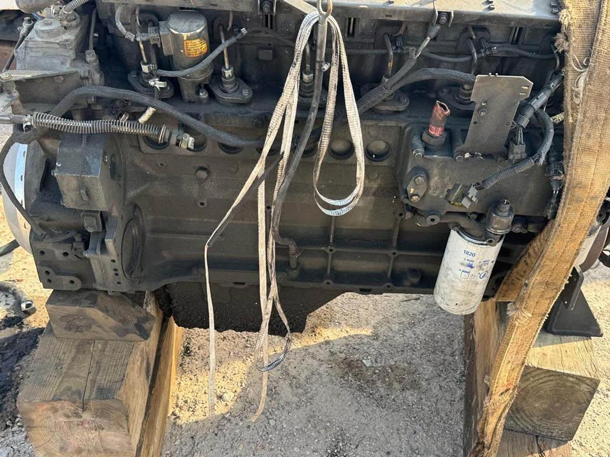 Used 2002 DUETZ DIESEL ENGINE