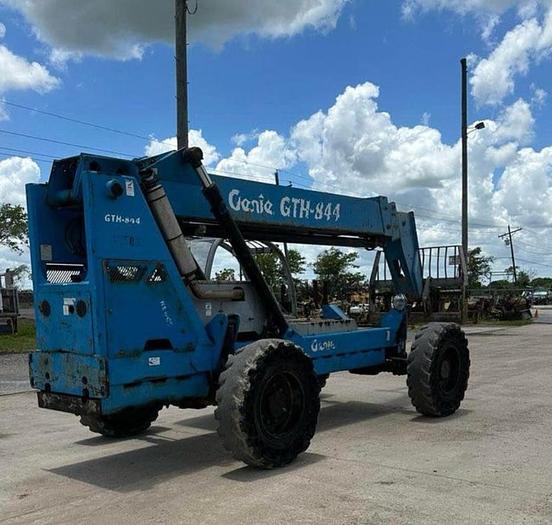 Used 2007 GENIE GTH-844 TELEHANDLER