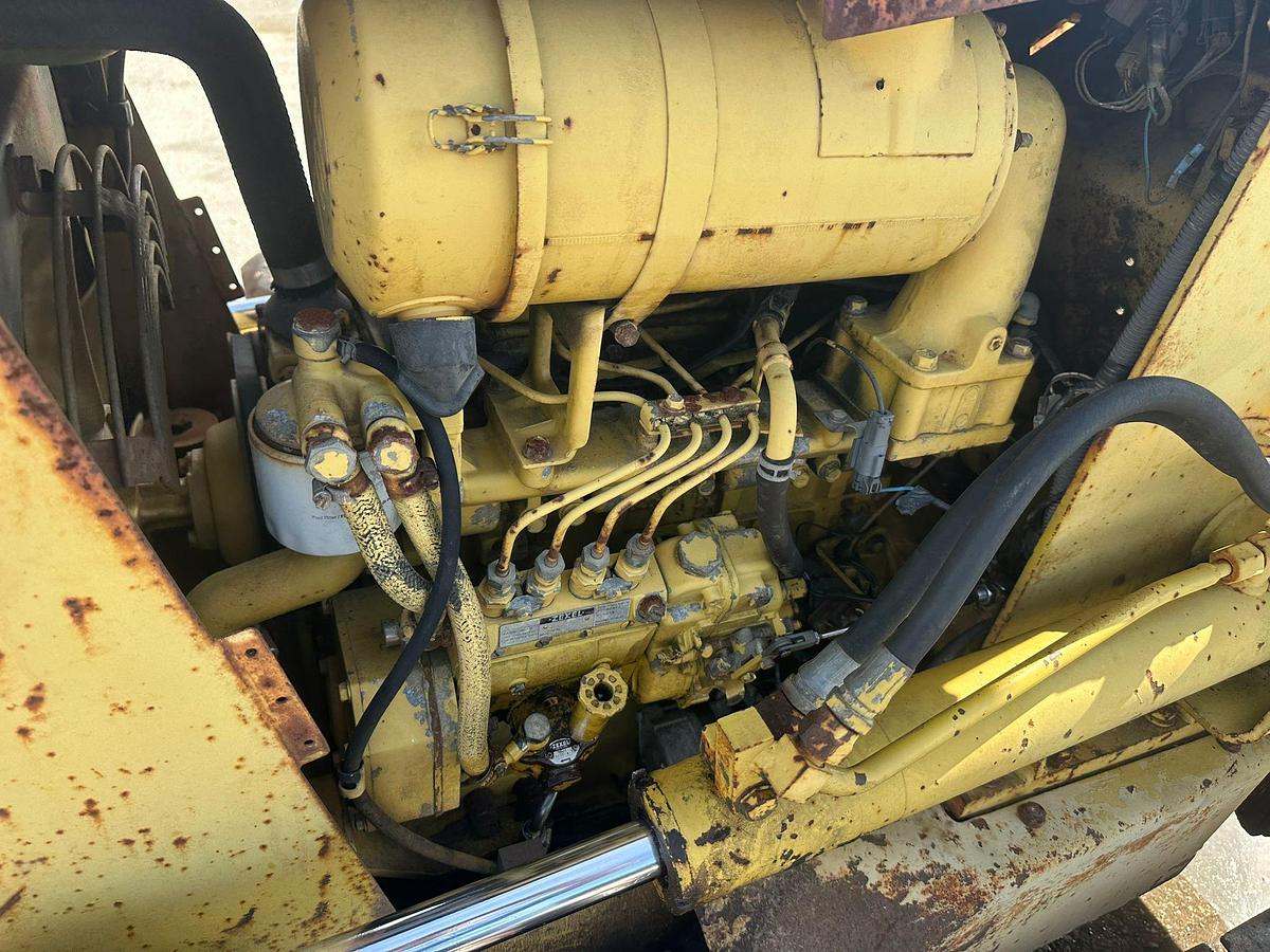 Used 1995 KOMATSU D20-7