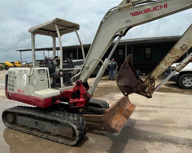 Used 2007 TAKEUCHI TB 135 EXCAVATOR