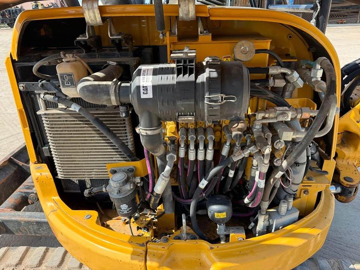 Used 2016 CAT 303.52CR MINI EXCAVATOR