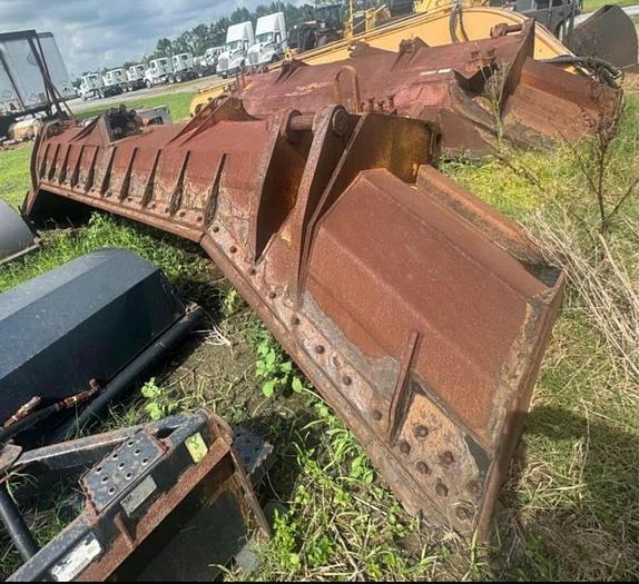 Used PAIR OF 2016 KOMATSU D155 AX-8