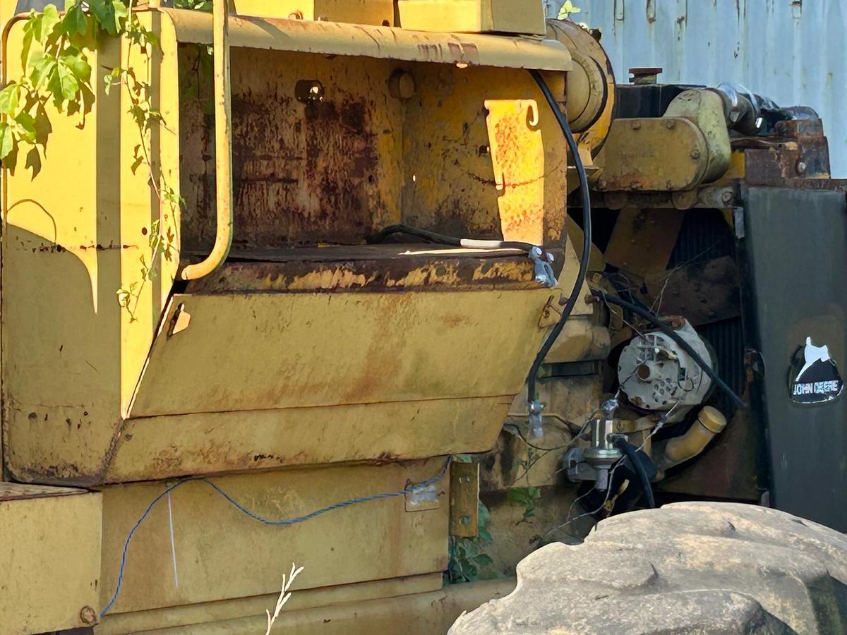 Used JOHN DEERE 544A