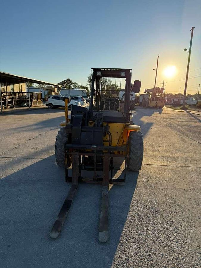 Used 2008 JCB 520 TELEHANDLER