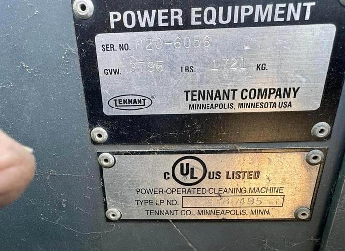 Used 2015 TENNANT M20 RIDE ON SWEEPER