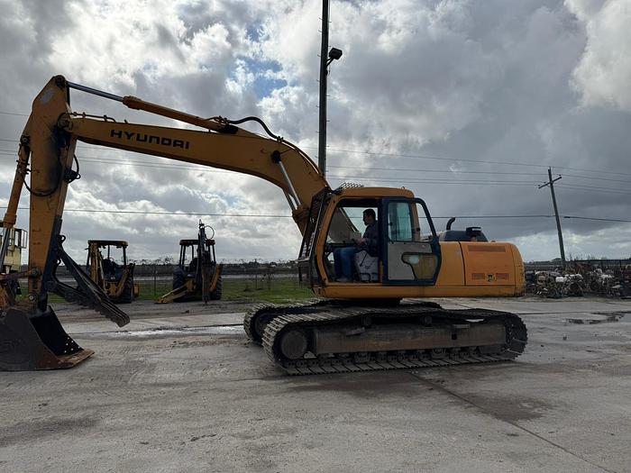 Used 1998 HYUNDAI  LC 210-3