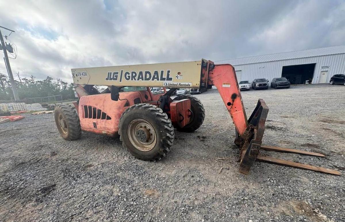 Used JLG G9-43A 