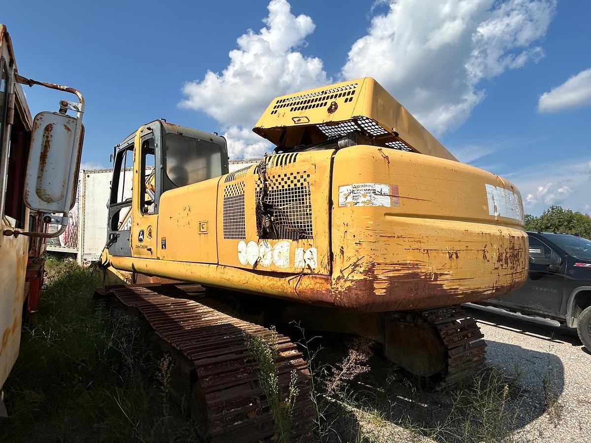 Used JOHN DEERE 330C