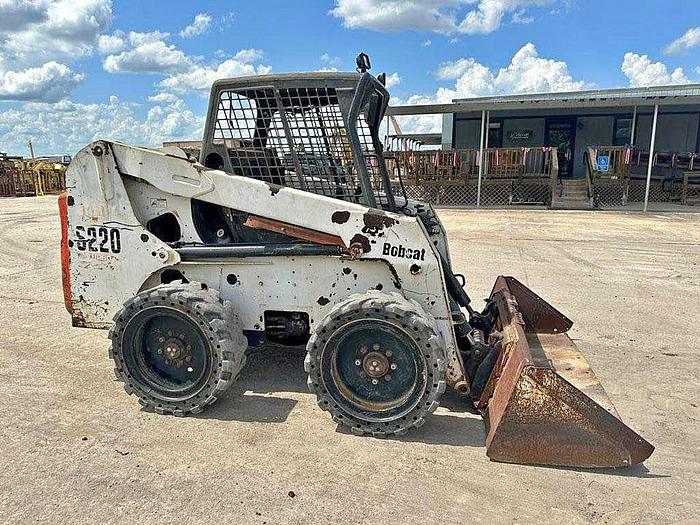 Used 2005 BOBCAT S220 SKIDLOADER