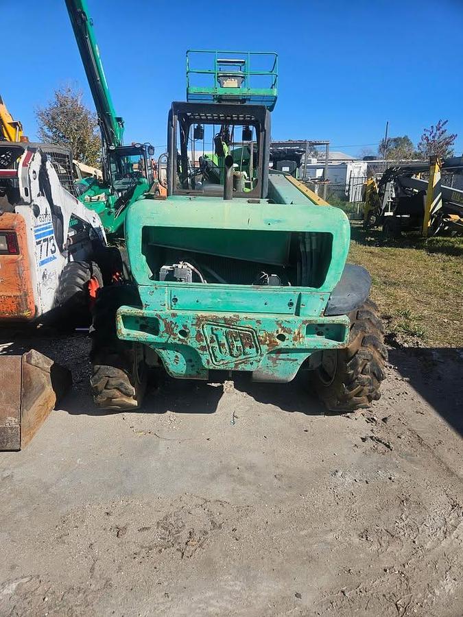 Used JCB 520