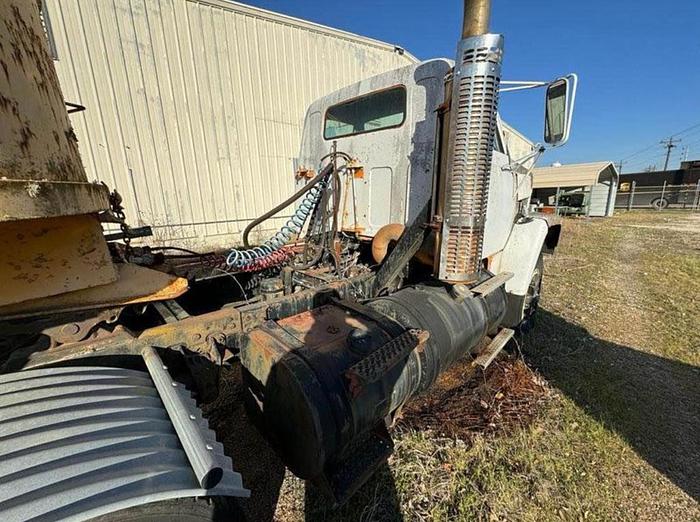 Used 1992 GMC TRUCK WITH END DUMP TRAILER