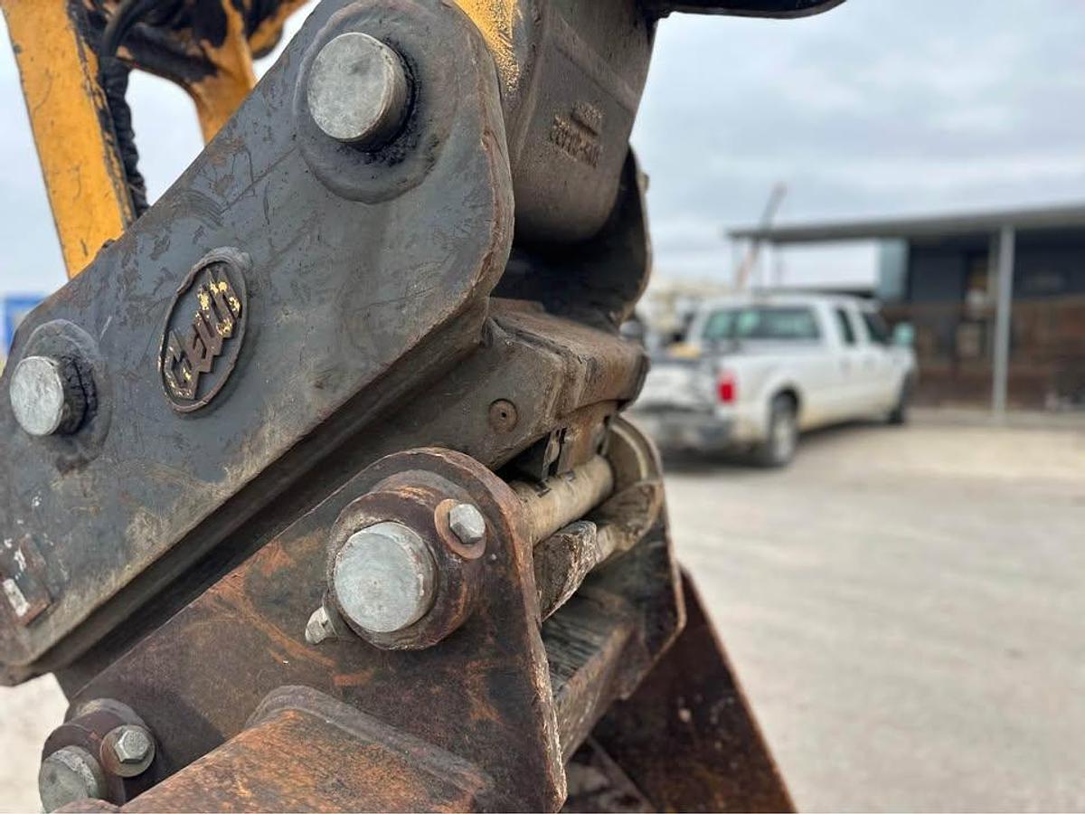 Used 2004 HYUNDAI ROBEX 210LC-7