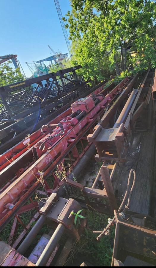 Used 2006 VULCAN PILE HAMMER