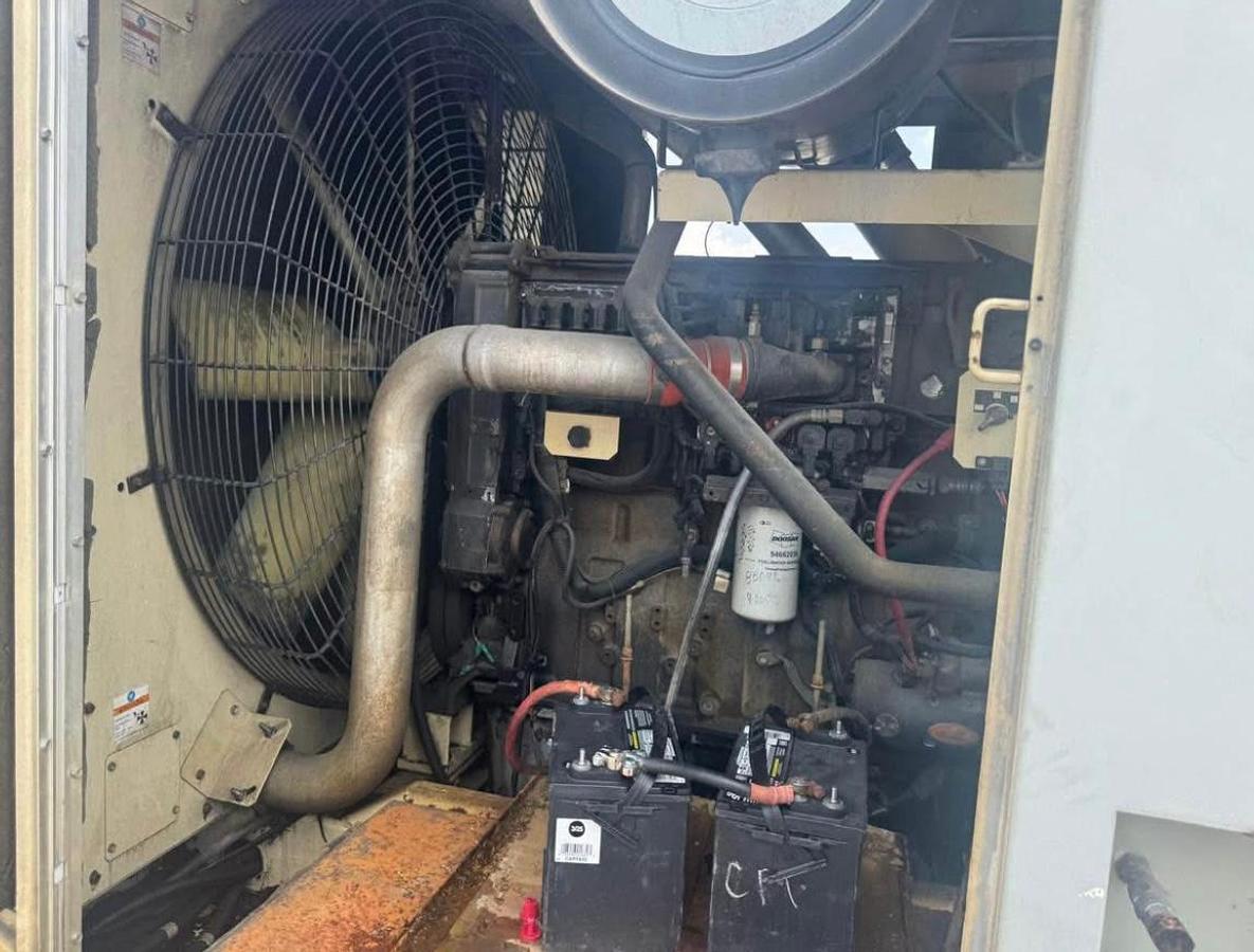 Used 2006 INGERSOL RAND 1600 CFM COMPRESSOR