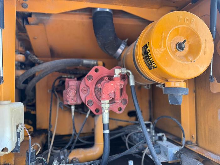 Used 1998 HYUNDAI  LC 210-3