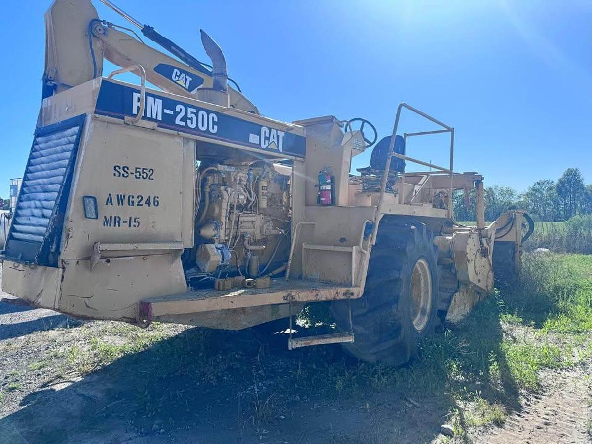 Used 2002 CAT RM250C SOIL STABILIZER