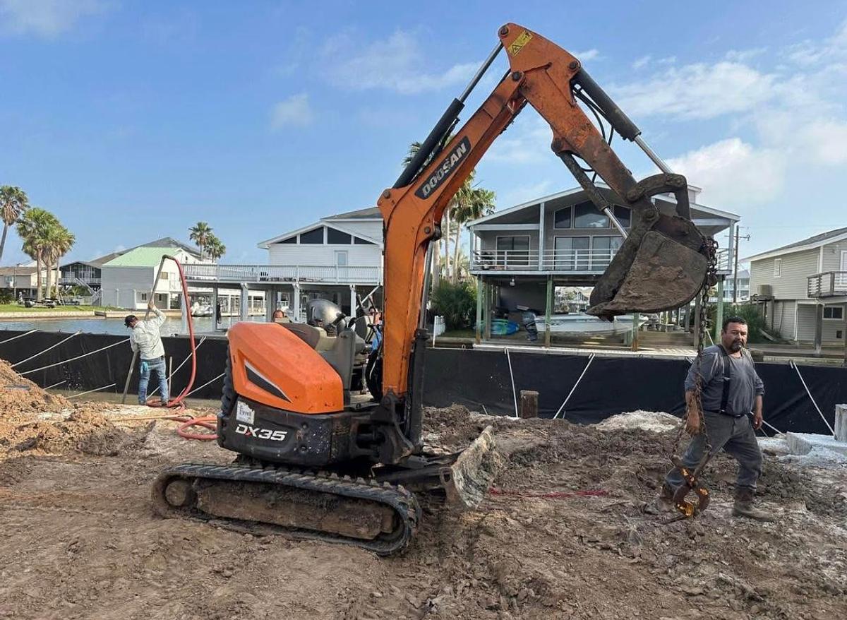 Used DOOSAN DX35 MINI EXCAVATORS