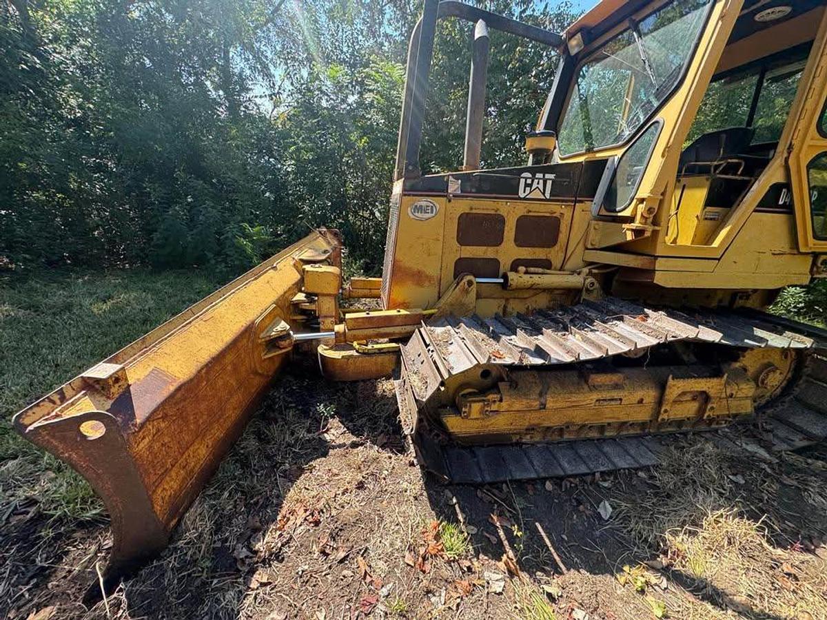 Used CAT D4C 3 LGP DOZER