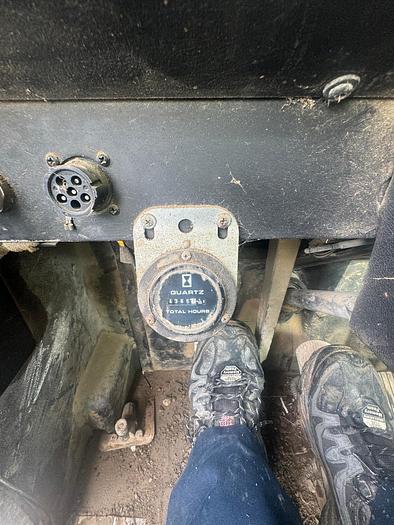 Used 1999 INTERNATIONAL 4,000 GALLON WATER TRUCK