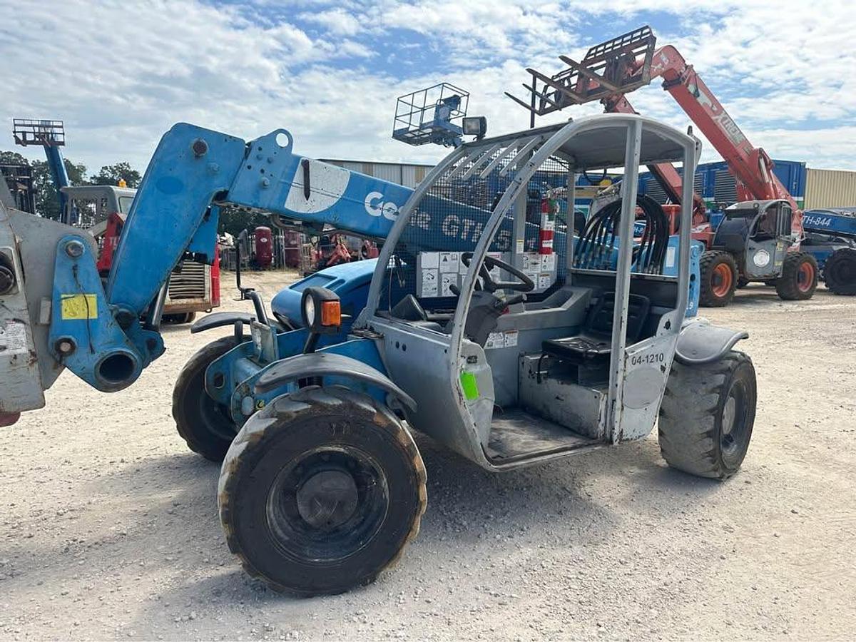 Used 2011 GENIE 