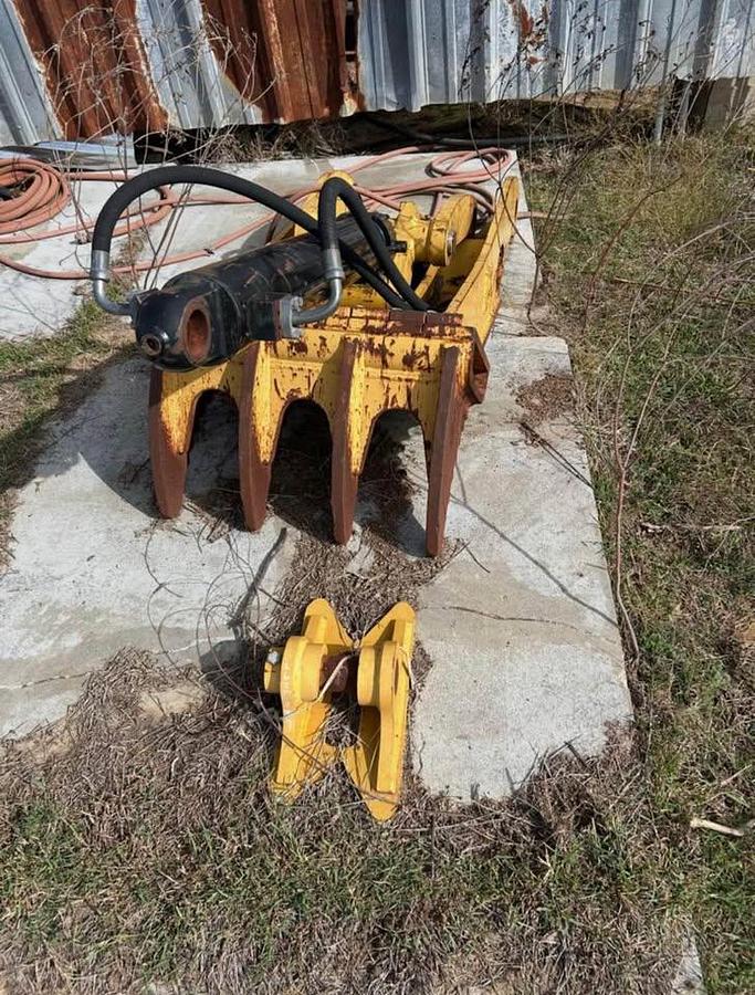 Used 2002 CAT 320C EXCAVATOR