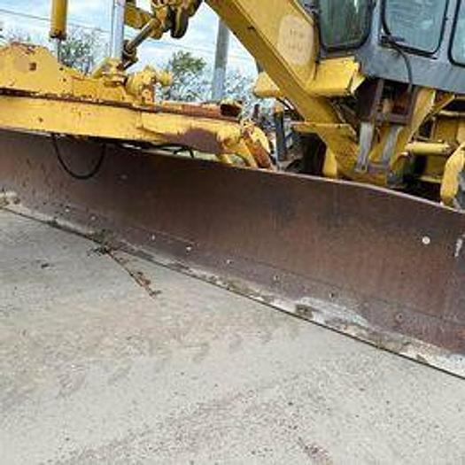 Used 2001 KOMATSU GD530A-2CY MOTOR GRADER