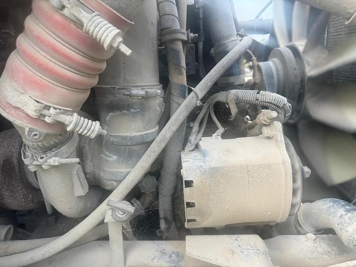 Used 1999 INTERNATIONAL 4,000 GALLON WATER TRUCK