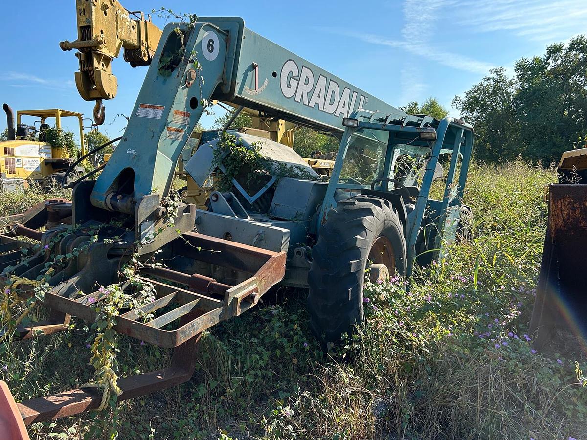 Used GRADALL G642P