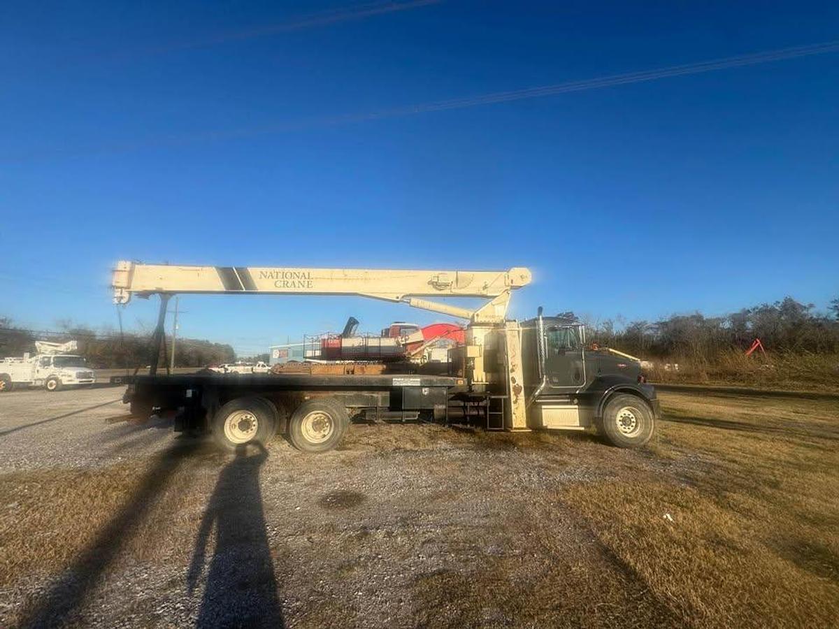 Used 2004 NATIONAL 800D SERIES BOOM TRUCK ON PETERBILT PB330