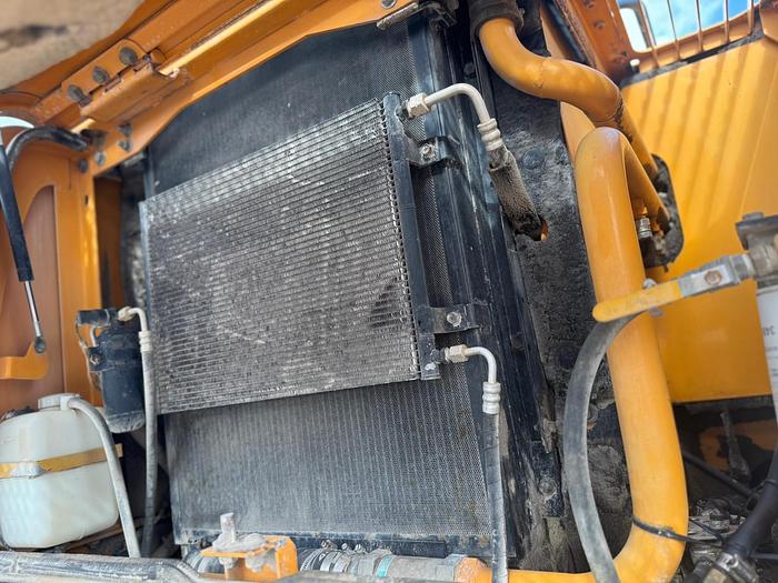 Used 1998 HYUNDAI  LC 210-3