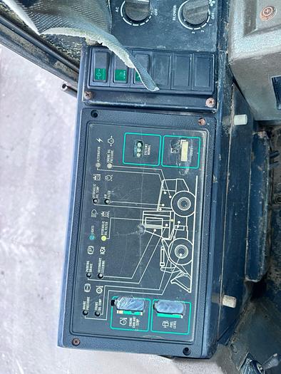 Used 1998 CASE 821B WHEEL LOADER