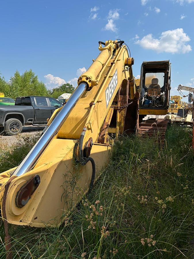 Used JOHN DEERE 330C