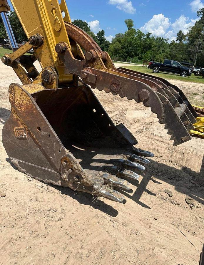 Used 2005 CAT 320 C