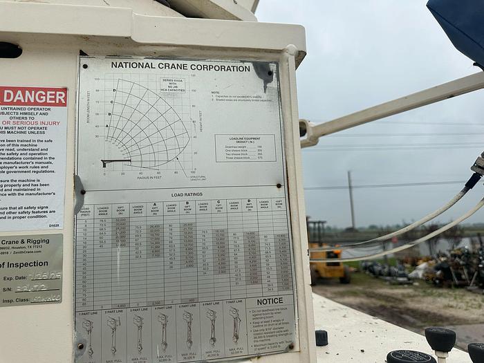 Used 2001 PETERBUILT 357 CRANE TRUCK