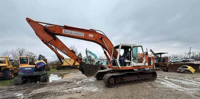 Used 2005 DAEWOO SL220 LC-11