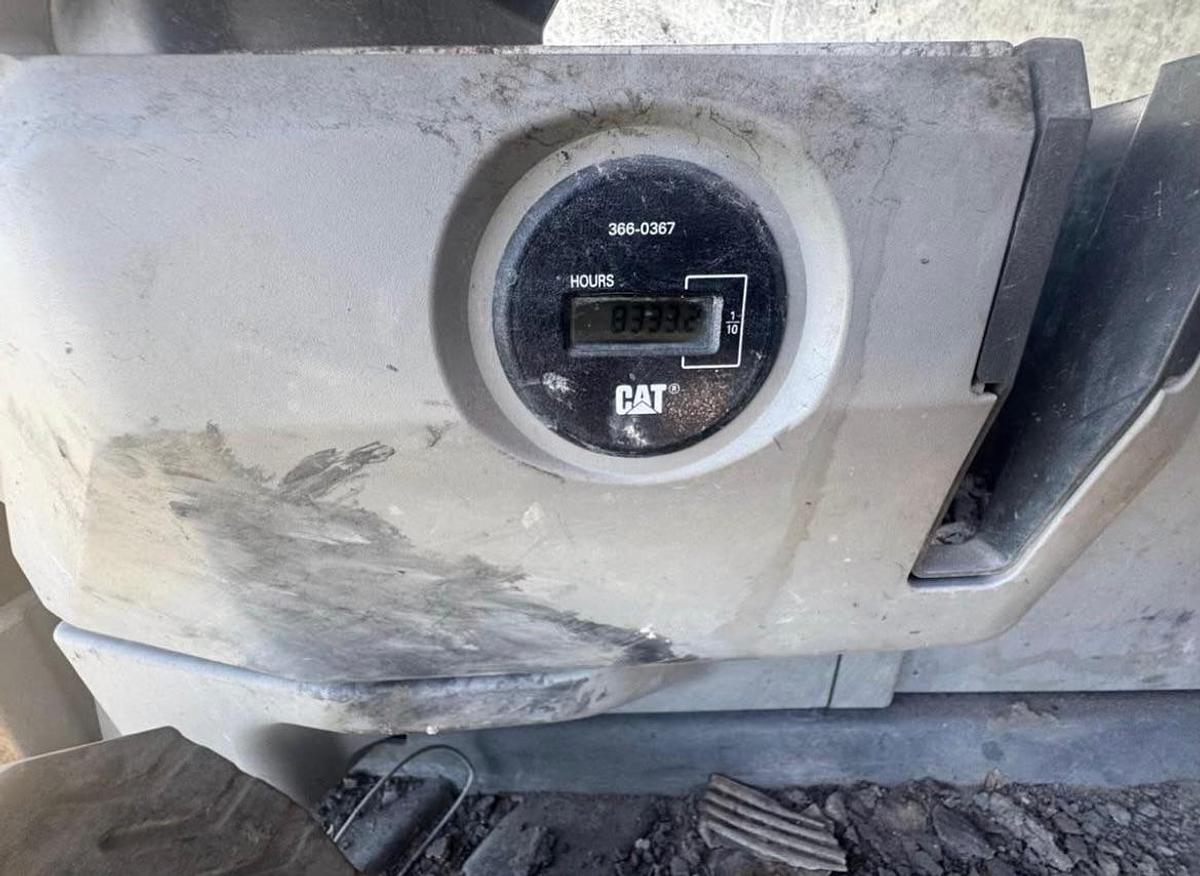 Used 213 CAT 320 EL PONTOON EXCAVATOR