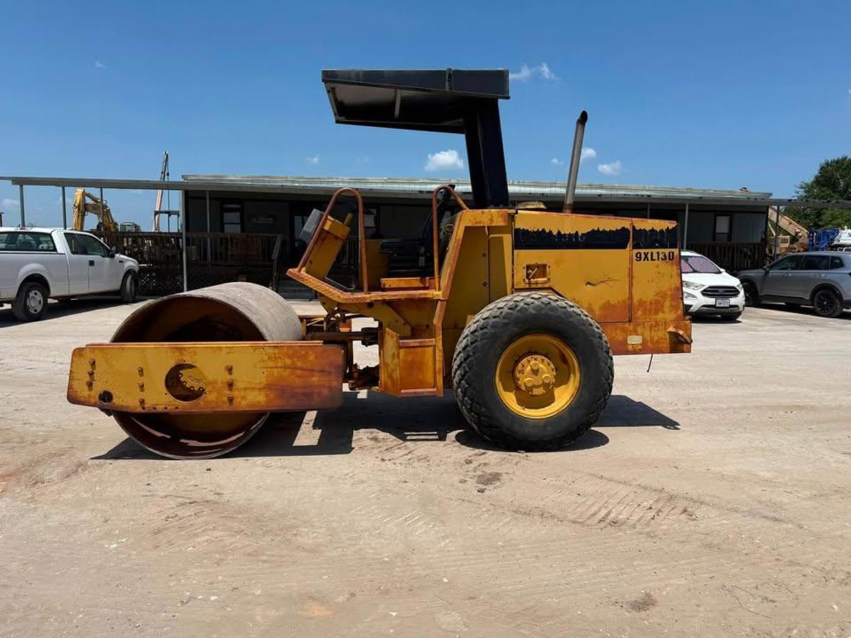 Used 1996 CAT CS431C COMPACTOR