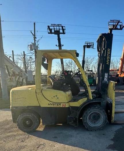 Used 2006 HYSTER H90 FORKLIFT