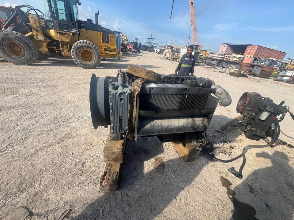 Used 2002 DUETZ DIESEL ENGINE