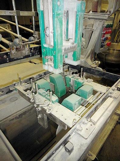 Used Kliklok Box Erector; Md#KFD