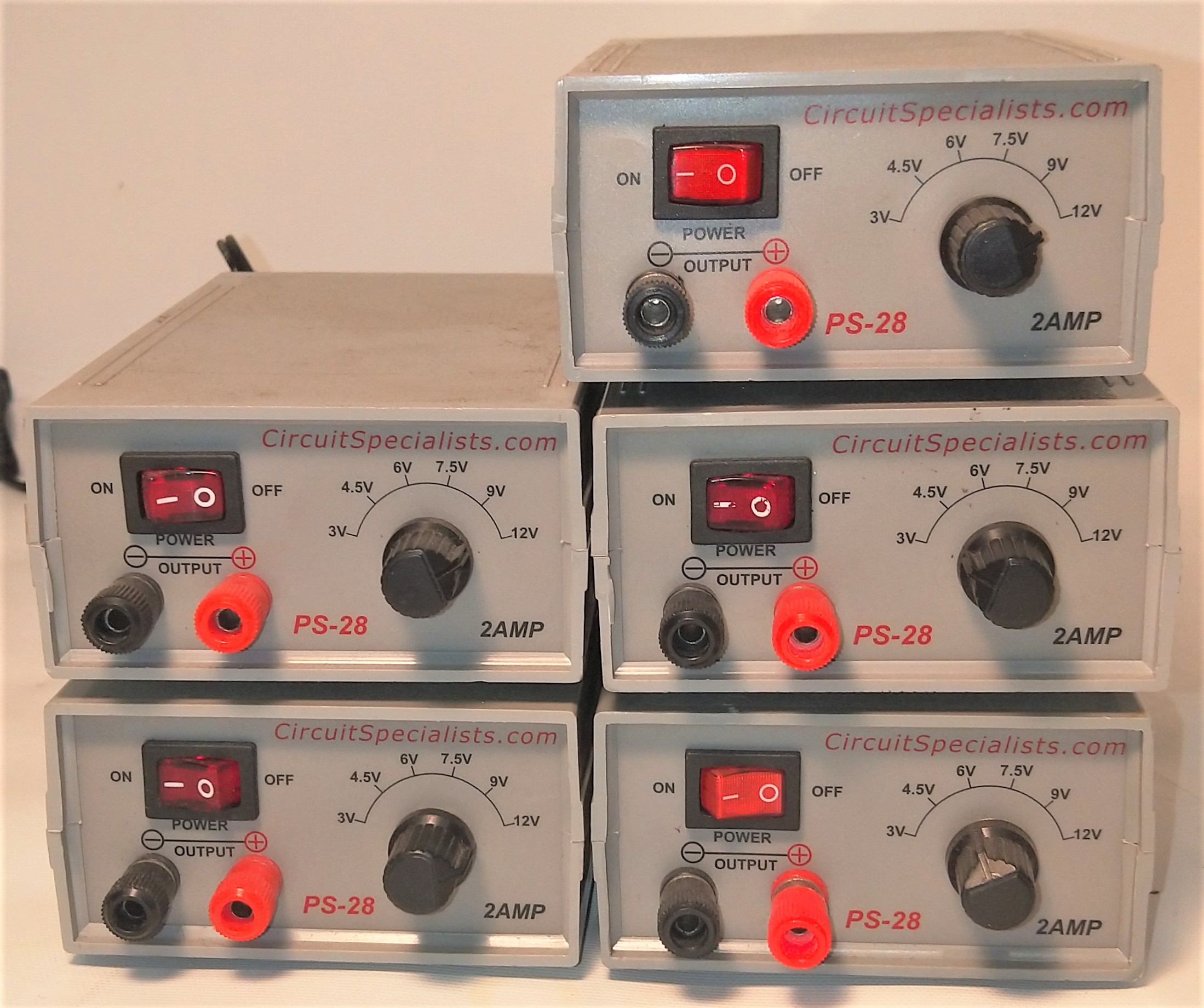 New Open Box (1500) Circuit Specialists PS-28 Multi-Output Power Supply (3-12V)