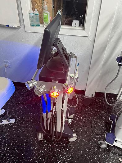 Used 2016 Edge Systems Hydrafacial MD ~ Warranty ~Excellent Condition ~W/ LED Lights~