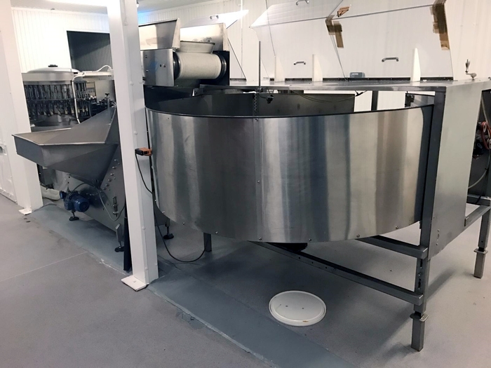 D'occasion Ave / Krones / Simonazzi SOFT DRINKS FILLING LINE, still or carbonated