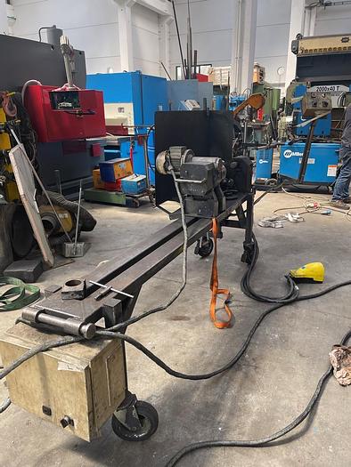 Usato POSIZIONATORE DI SALDATURA  "A"