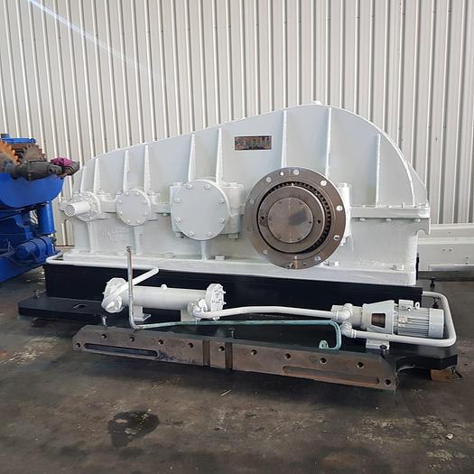 Refurbished 1986 Buzuluk 660mm dia x 2130mm two roll mill