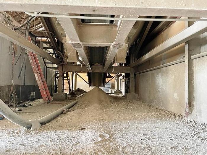 Used 1994 Ross Rustler II Portable Concrete Batch Plant