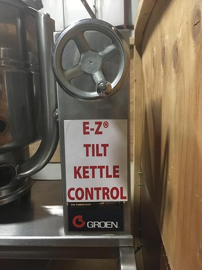 Used GROEN  TDBC-40 QT TRUNNION STEAM KETTLE, ELECTRIC 208V-3PH w/ COVER & H.D. S/S STAND (#706) TDBC-40